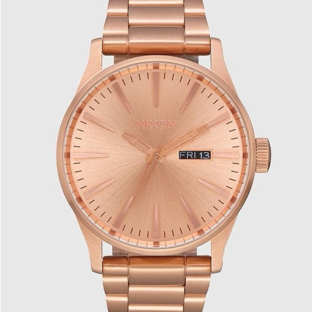 Nixon Sentry SS Watch in all ROSE GOLD - 42mm Unisex Design EUC